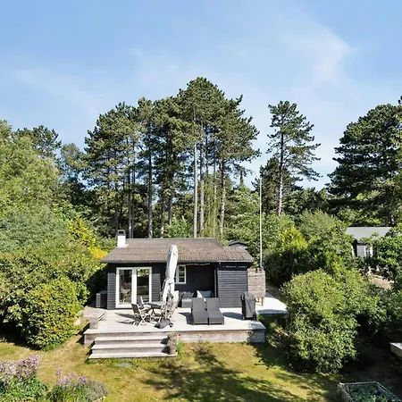 Modern Summer House Near Udsholt * Græsted