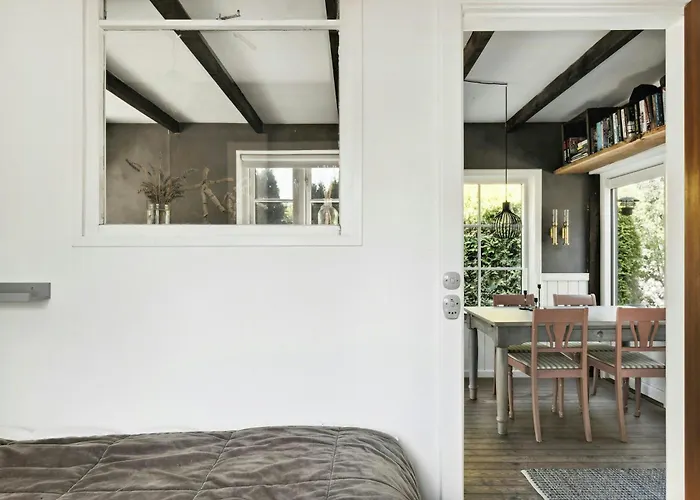 Hébergement de vacances Modern Summer House Near Udsholt Græsted