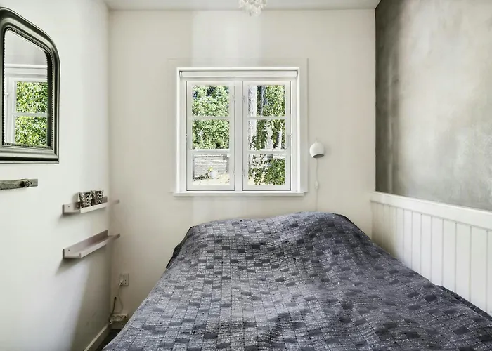 Modern Summer House Near Udsholt Græsted